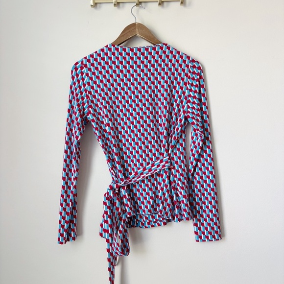 Diane Von Furstenberg Retro Geometric Print Wrap Top Small - Picture 3 of 6